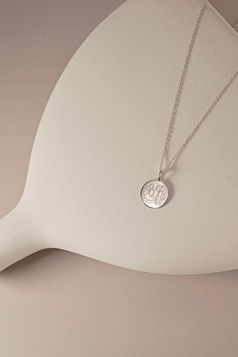 Silver Elegance Pendant Necklace - Mienlabel